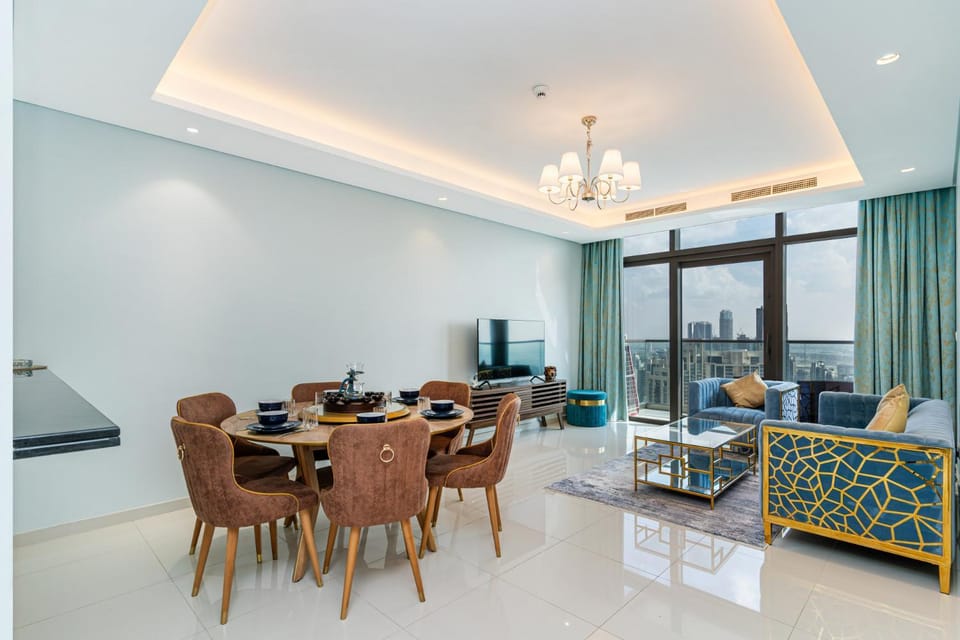 Living room, Seating area, Dining area