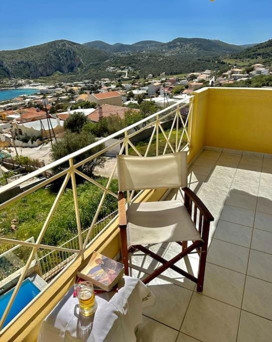 Natural landscape, View (from property/room), Balcony/Terrace