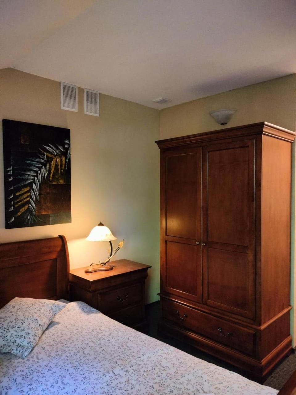 Bed, Photo of the whole room, Bedroom, wardrobe