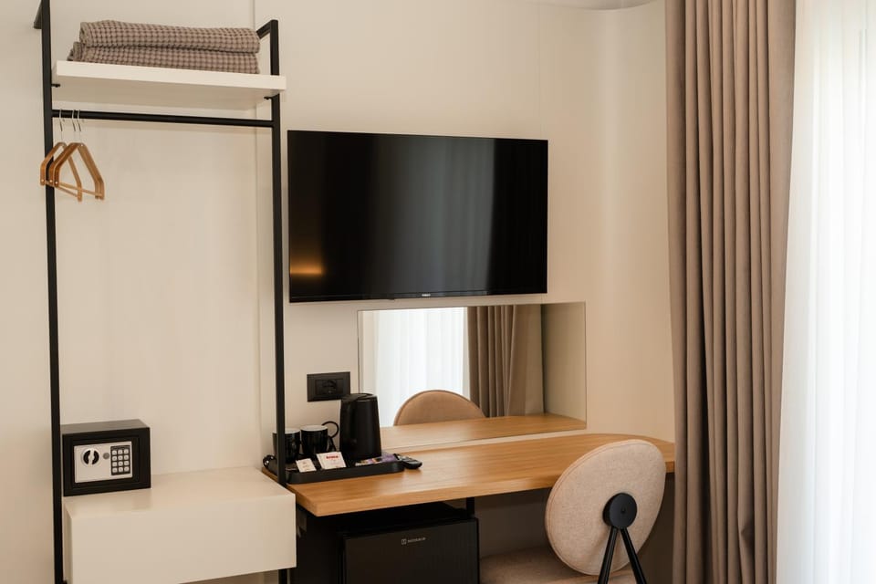 TV and multimedia, Bedroom