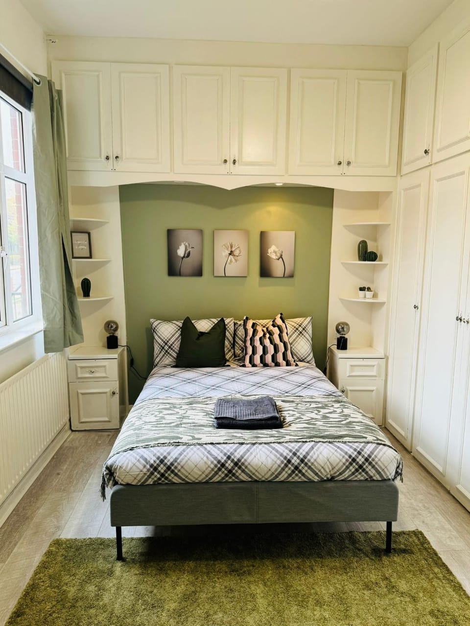 Bed, Photo of the whole room, Bedroom, towels, wardrobe