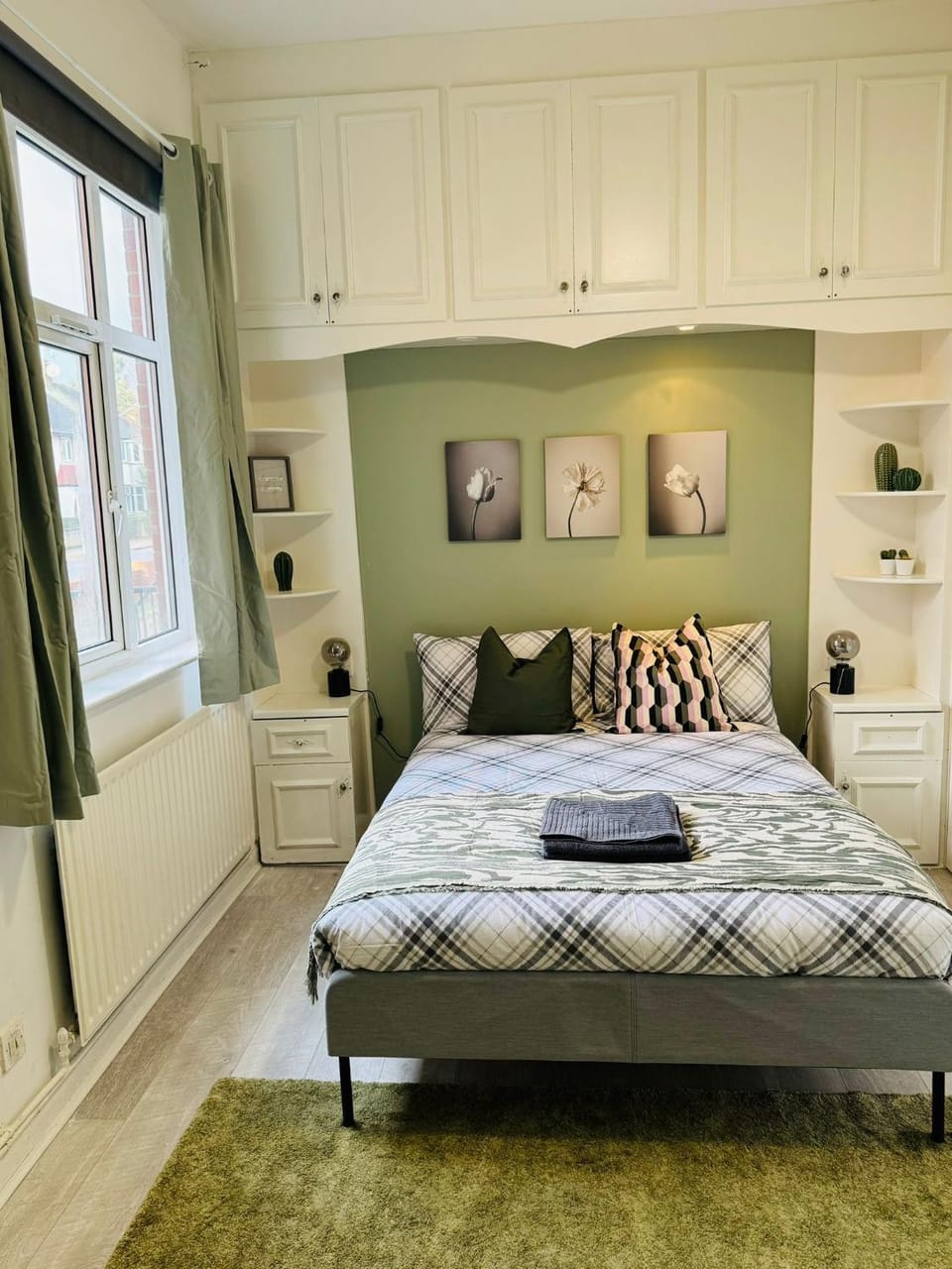 Bed, Photo of the whole room, Bedroom, towels, wardrobe