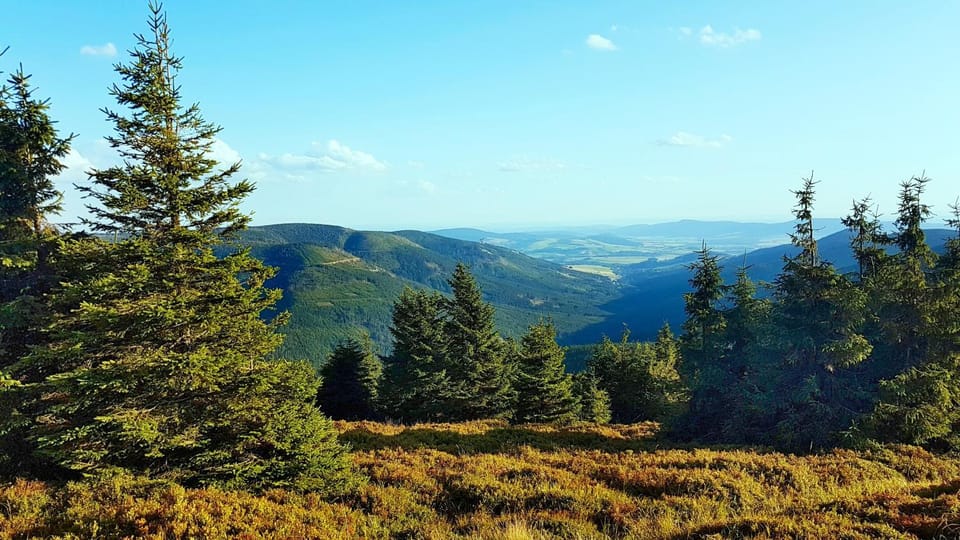 Nearby landmark, Spring, Natural landscape, Mountain view
