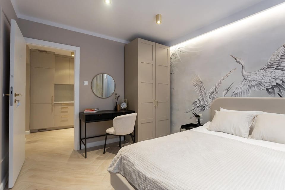 Bed, Photo of the whole room, Bedroom, hair dresser, wardrobe
