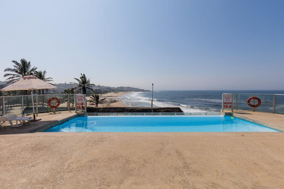Pool view, Swimming pool, Swimming pool