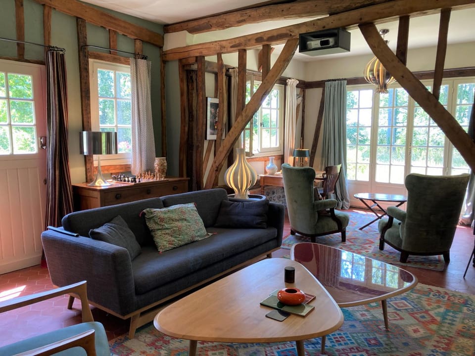 Communal lounge/ TV room, Living room