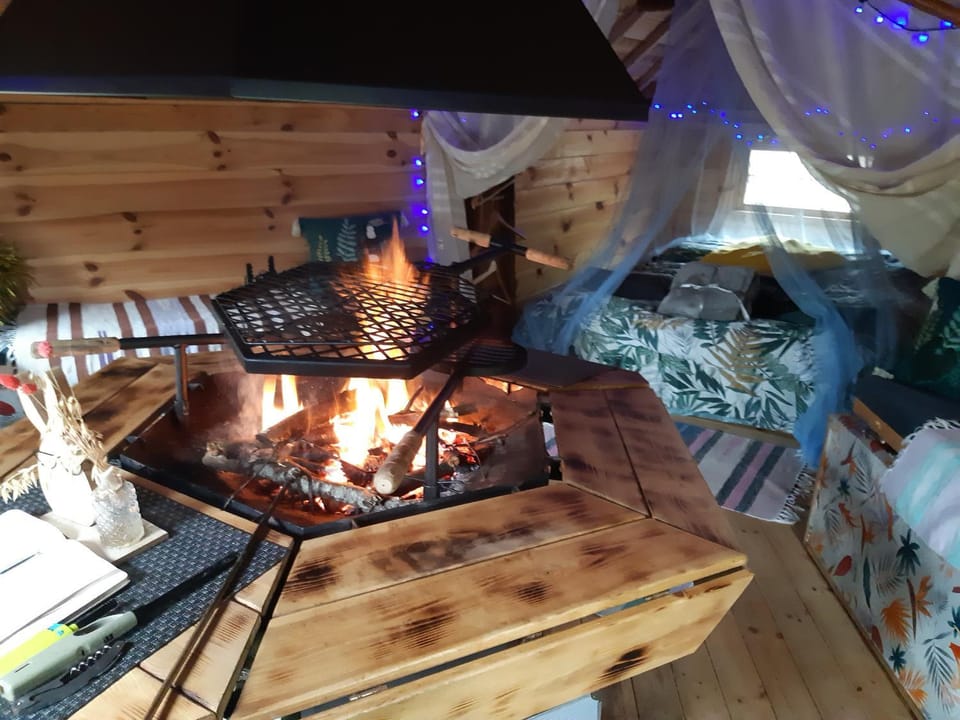 Private Lakeside Retreat Nature lodge in Brittany