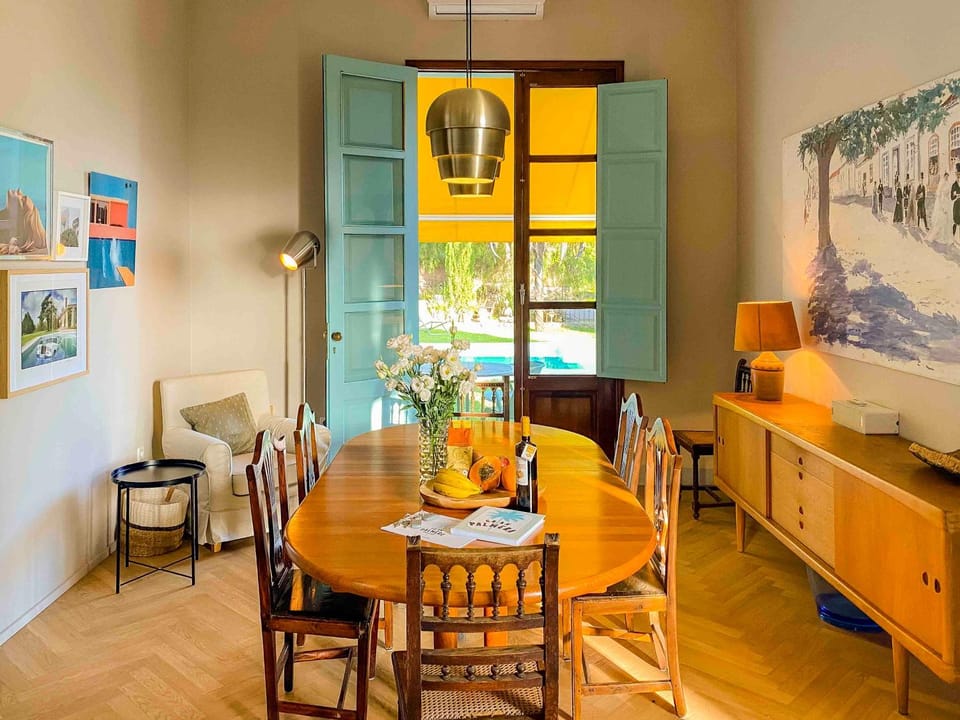 Kitchen or kitchenette, Kitchen or kitchenette, Seating area, Dining area
