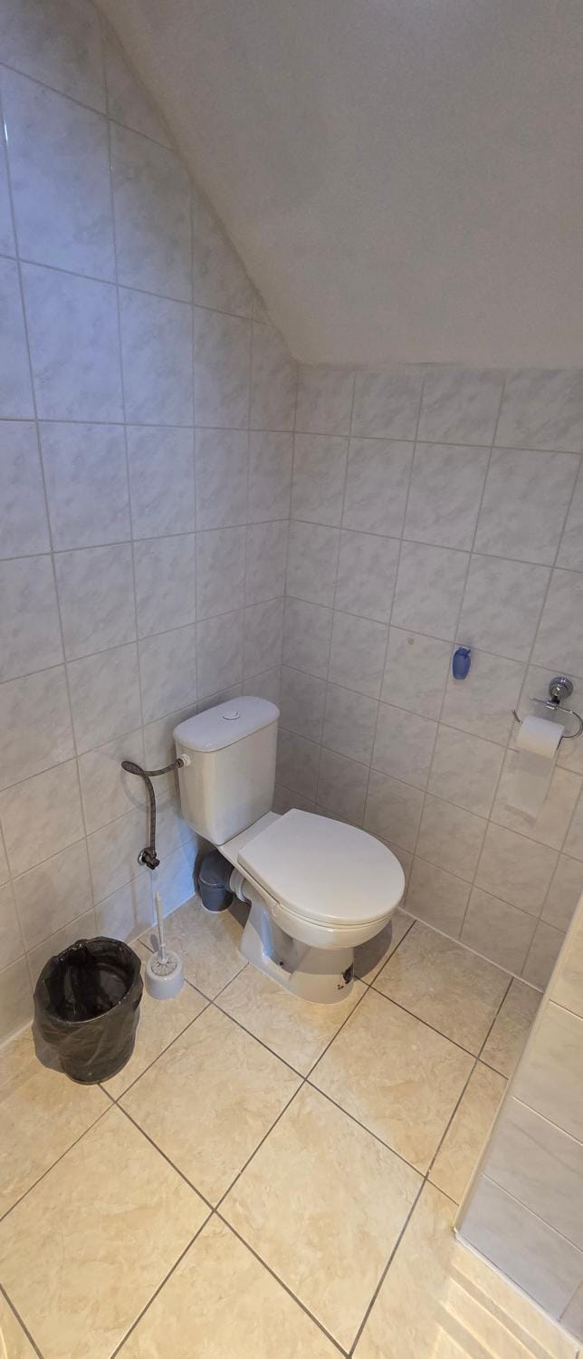 Toilet, Bathroom