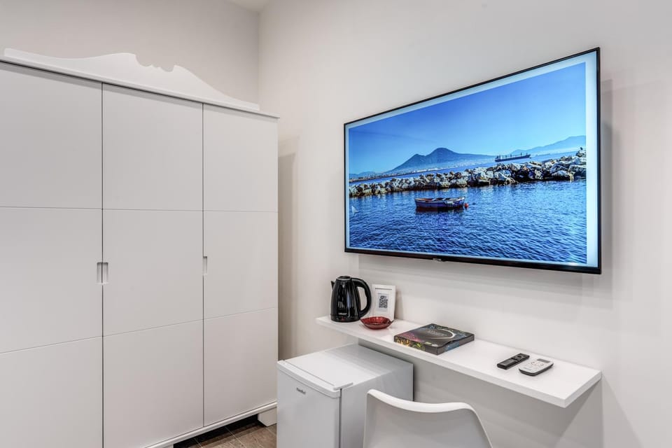 TV and multimedia, wardrobe