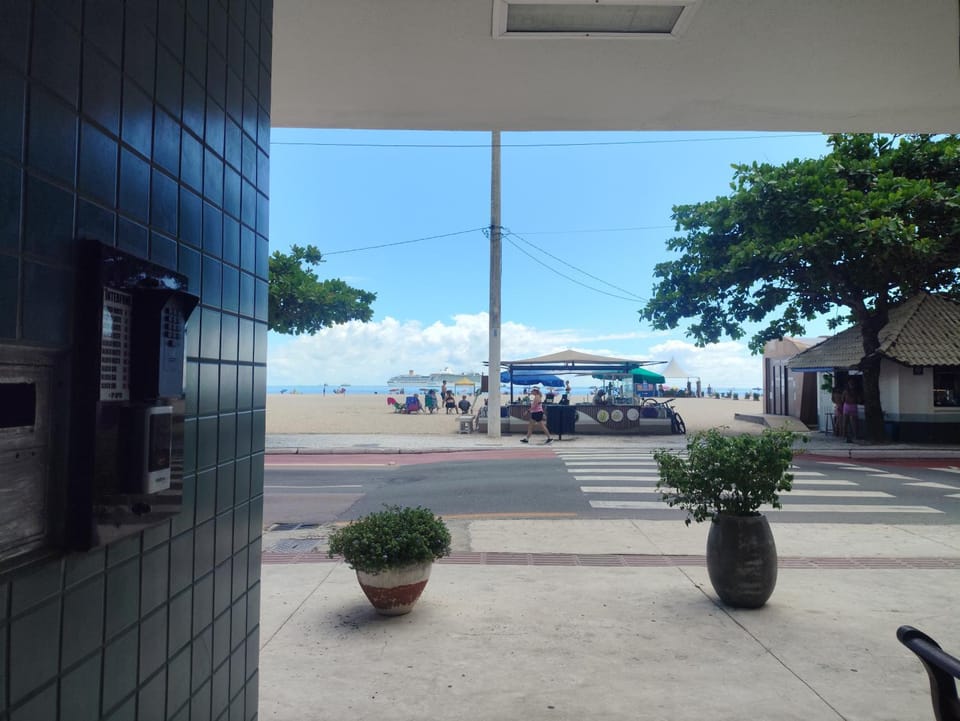 Promoção três quartos na Atlântica Apartment in Camboriú