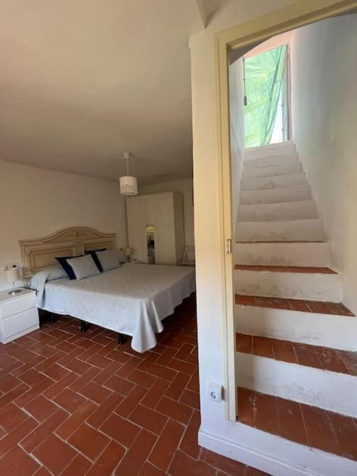 Apto. Rural Cielo. Al lado Torre Apartment in Valencian Community