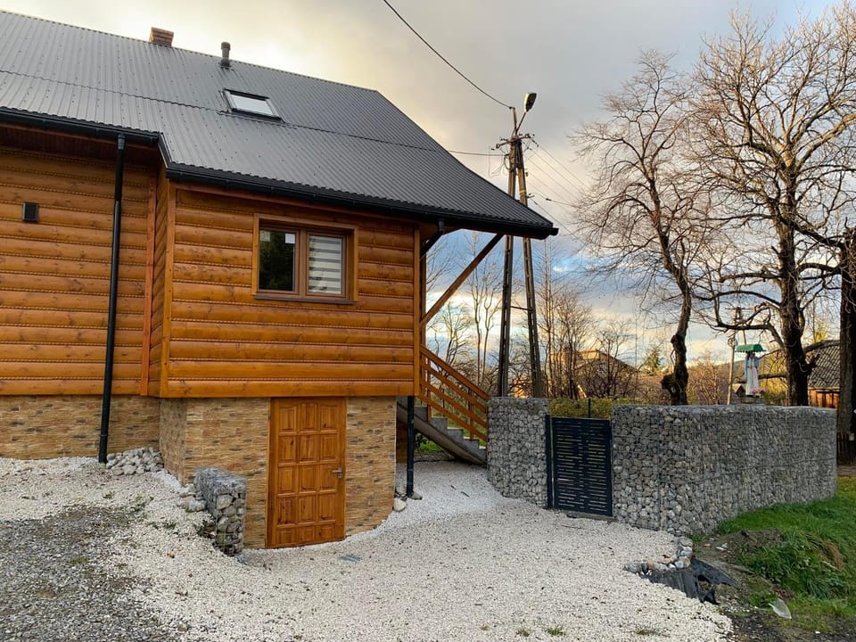 Dom w górach z bilardem House in Poland