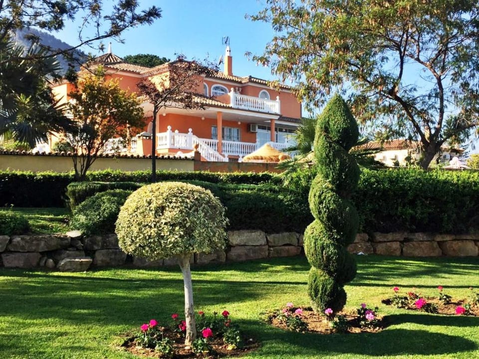 TESS Villa Paradise House in Alhaurín de la Torre