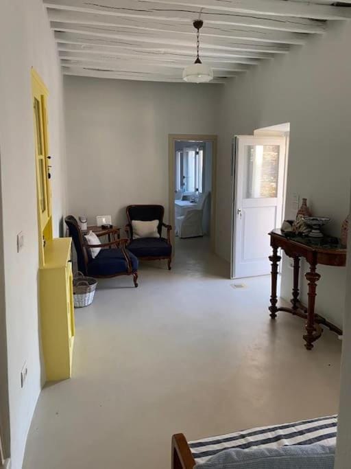 Renovated traditional family house in Sifnos Villa in Milos