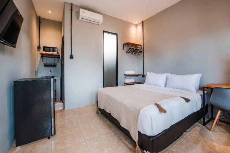 Canggu Apartments 2 - Studio Kitchen Batu Bolong Villa in North Kuta