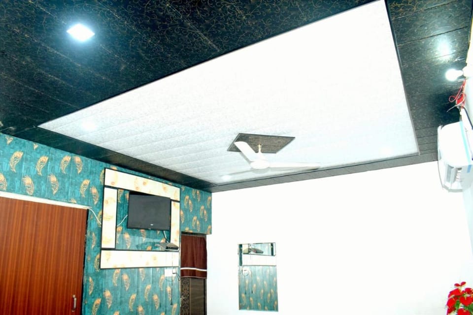 Radhey Krishna home stay Vacation rental in Uttar Pradesh