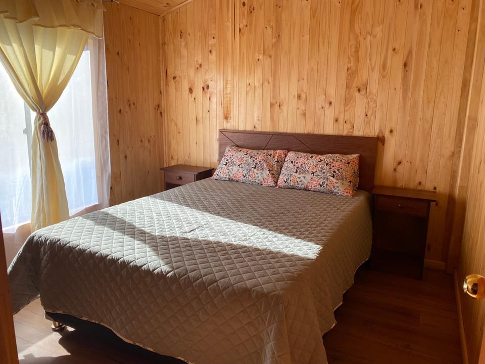 Cabaña Llonquén House in Los Ríos, Chile