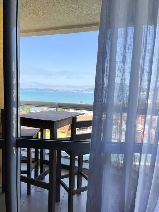 Vista inesquecível para o mar homeclub BetoCarrero Apartment in Penha
