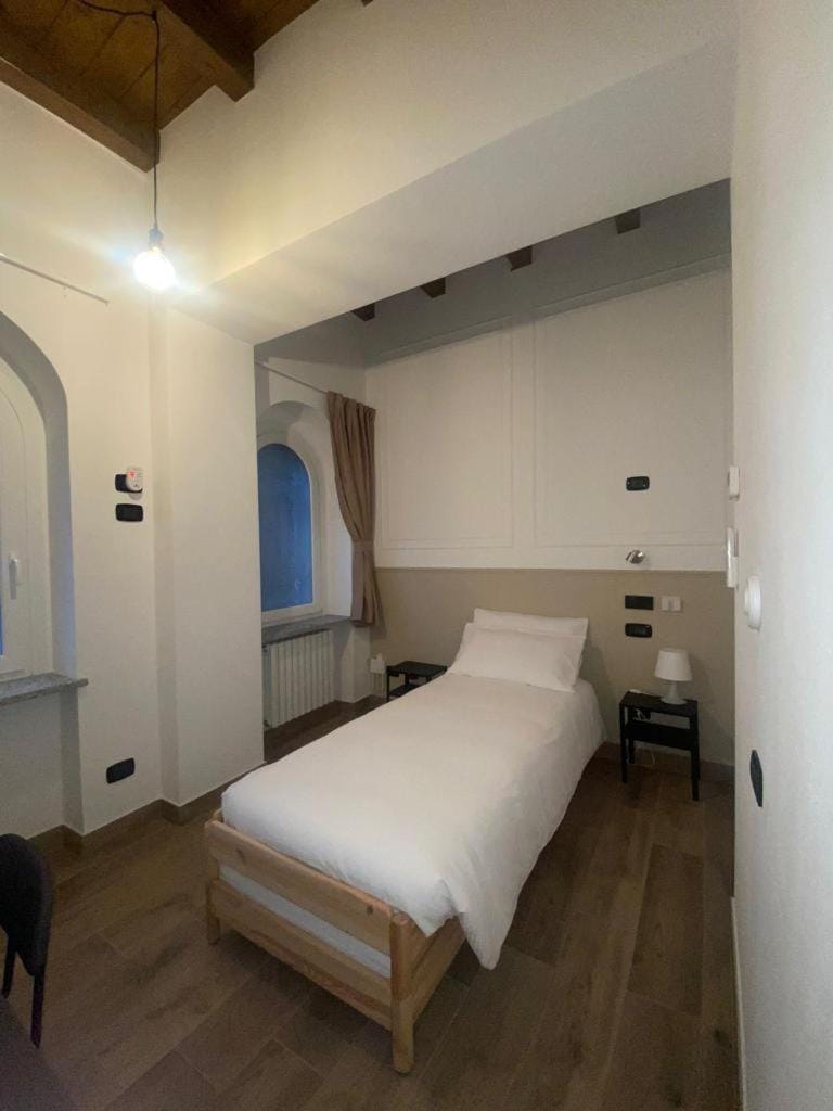 CENTER'S ROOMS GARLASCO City Haven Bed and Breakfast in Lombardy