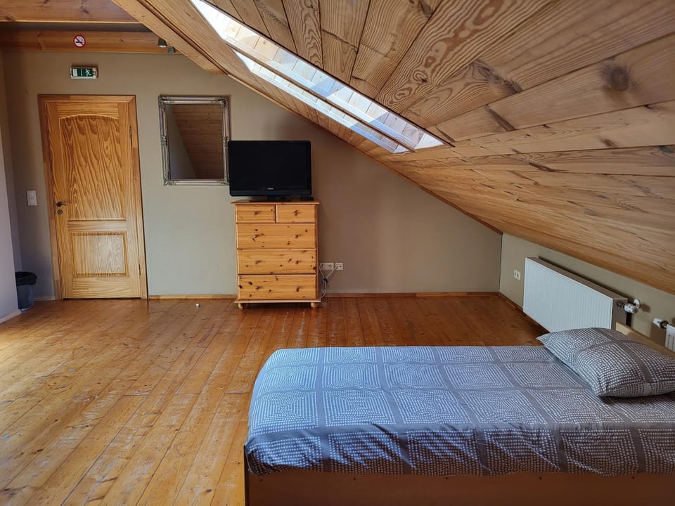 TV and multimedia, Bedroom