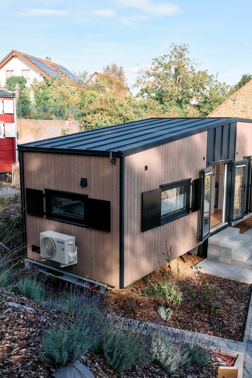 Property building, Day