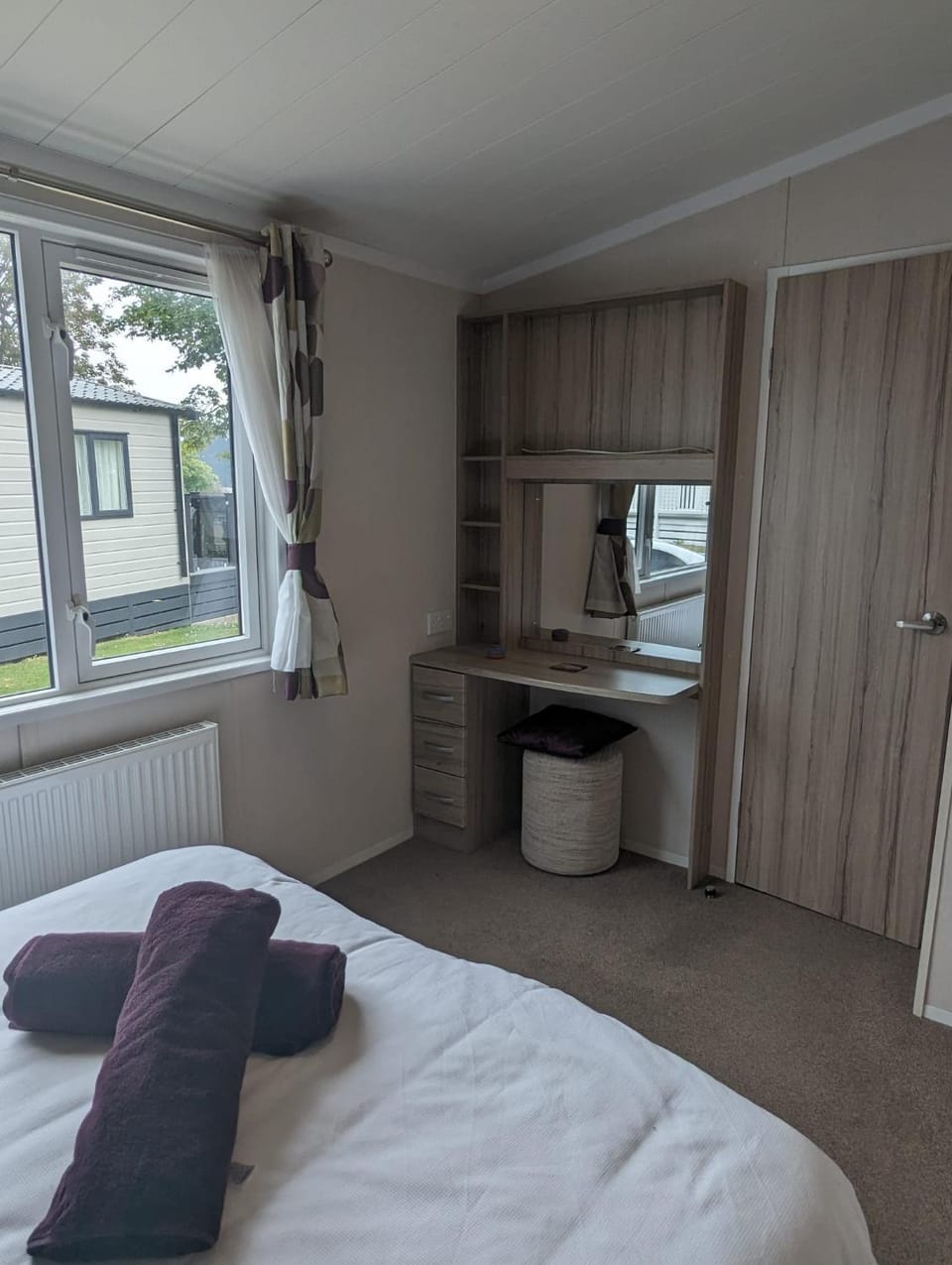 Bedroom, wardrobe