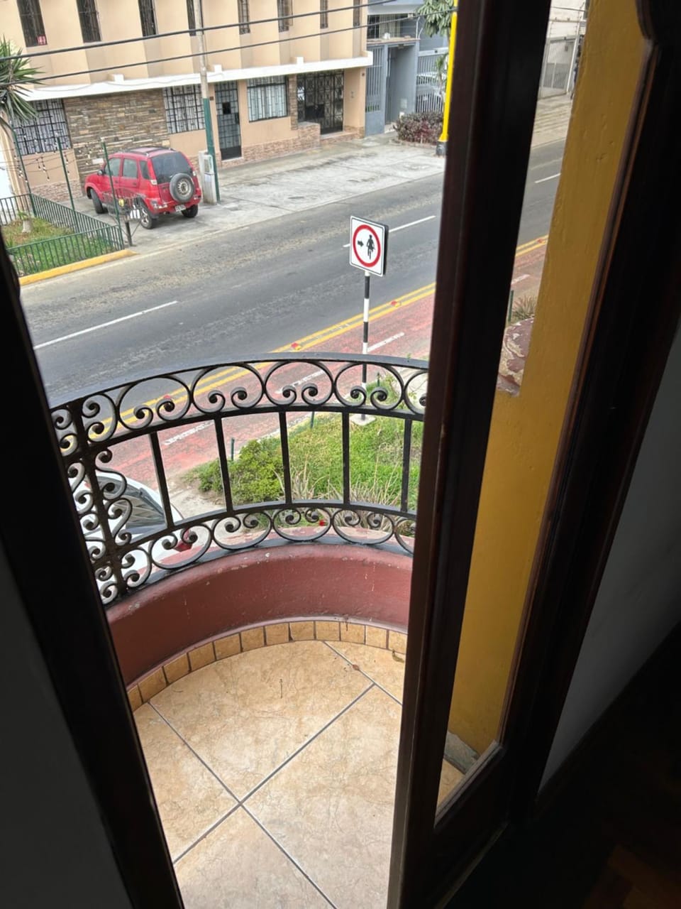 View (from property/room), Balcony/Terrace, Street view