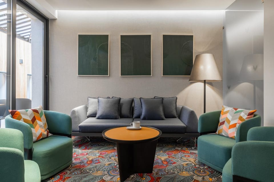 Seating area