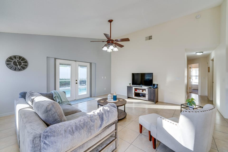 Family Home in Davenport w/ Pool ~ 8 Mi to Disney House in Four Corners