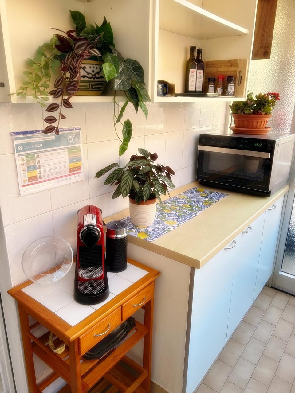 Coffee/tea facilities, Kitchen or kitchenette, minibar