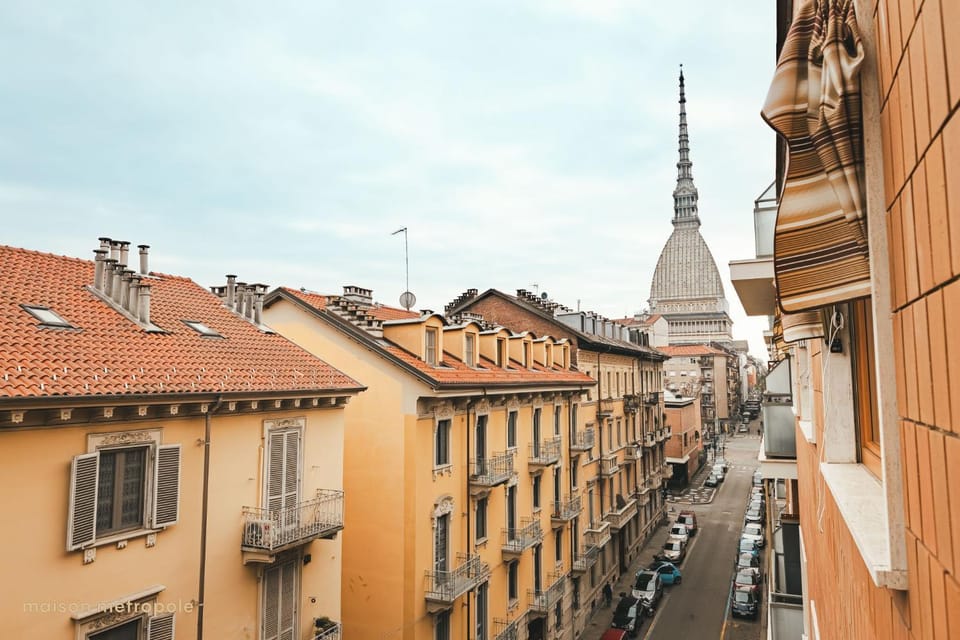 Neighbourhood, Street view