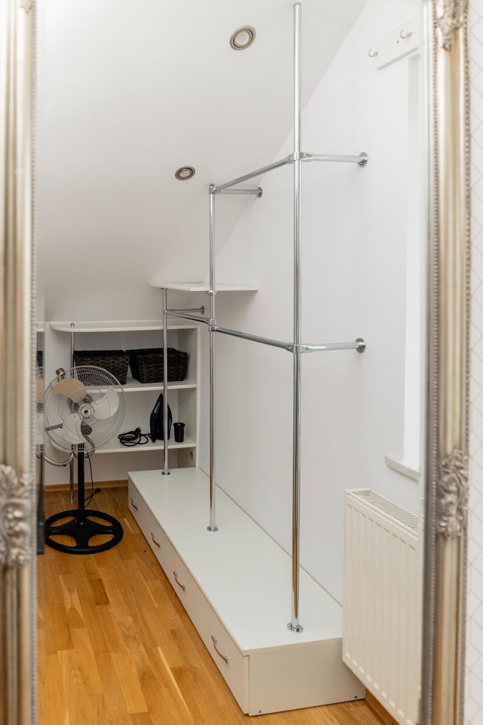 locker, wardrobe