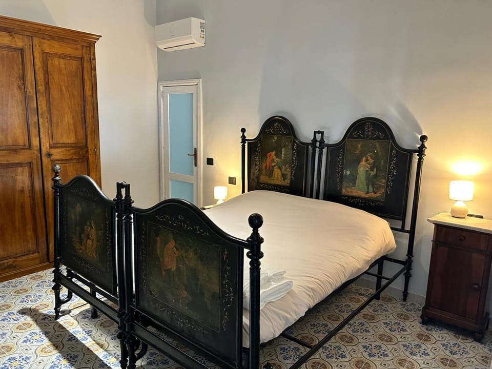 Palazzo Conforti House in Campania