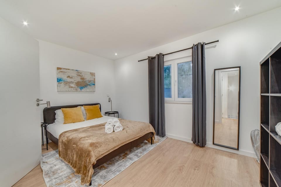 Bed, Bedroom, wardrobe