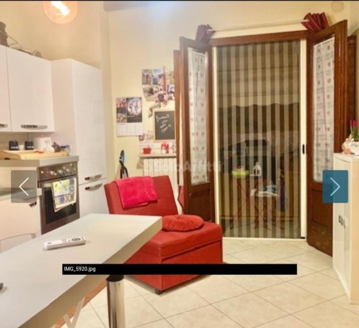 Kitchen or kitchenette, Living room, Seating area, Dining area, stove