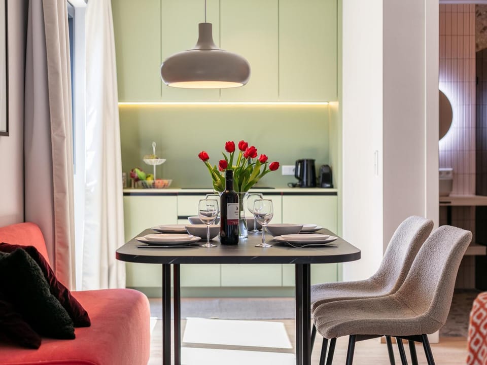 Living room, Dining area