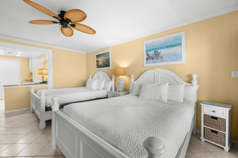 Coastal Getaway in our Oceanfront Dune Room Apartment in South Carolina