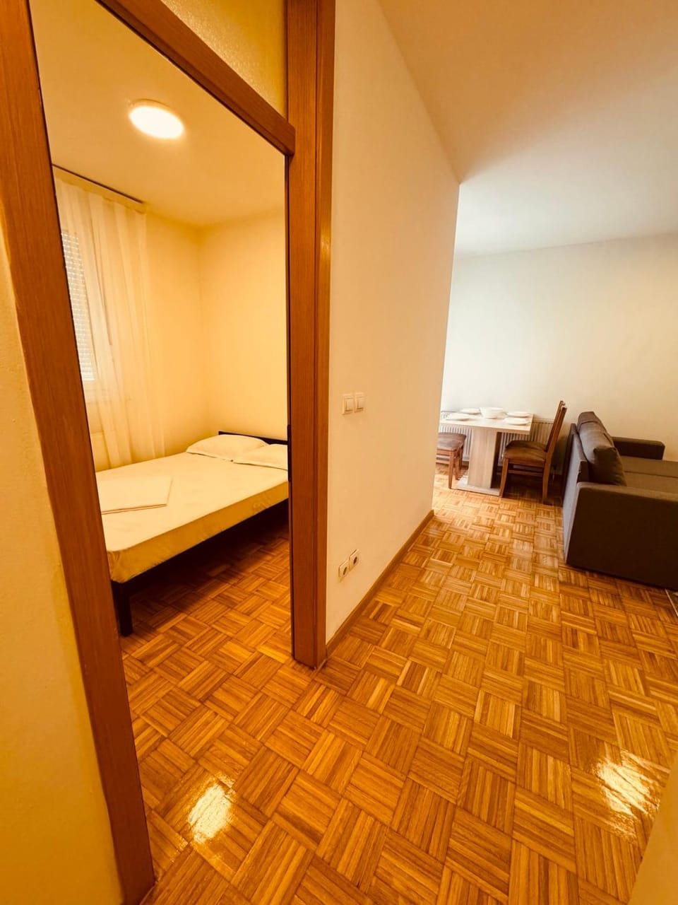 Bed, Living room, Dining area, Bedroom