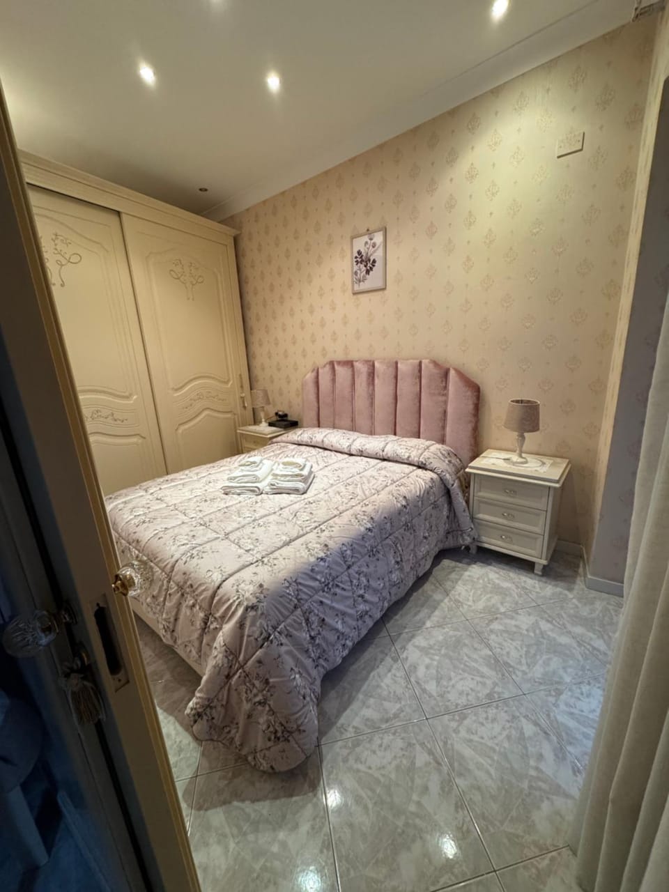 Guest House INTO NAPLES Apartment in Naples