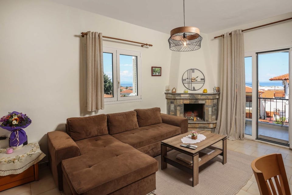 Living room, fireplace