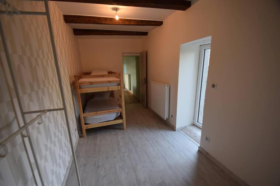 Photo of the whole room, Bedroom, bunk bed