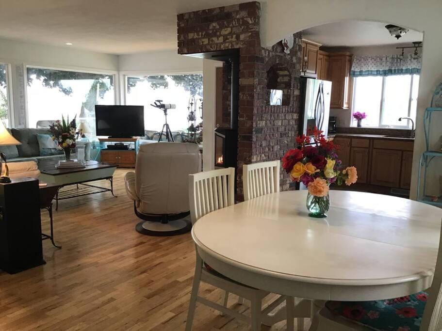 The Beach House House in Oak Harbor