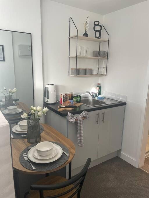 (NEW) Poppy's place - 10 minute drive from York Apartment in England