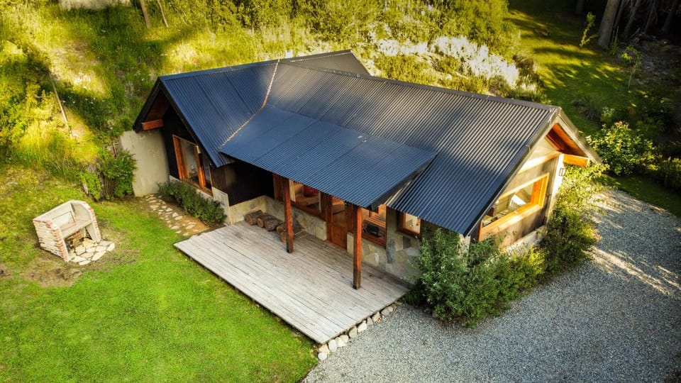 Casa Chucao House in Puerto Manzano
