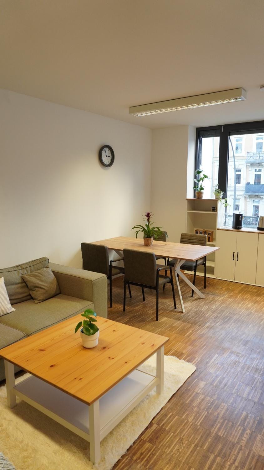 Dining area, Internal: Not applicable to any particular room