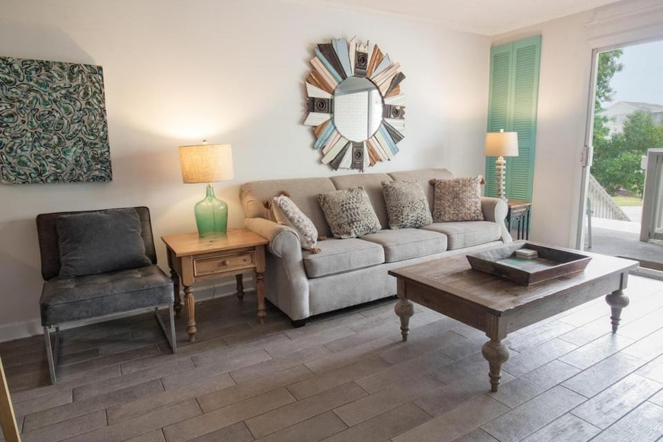 Two Bedroom Two Queen and One King, Sleeps 6 House in South Carolina