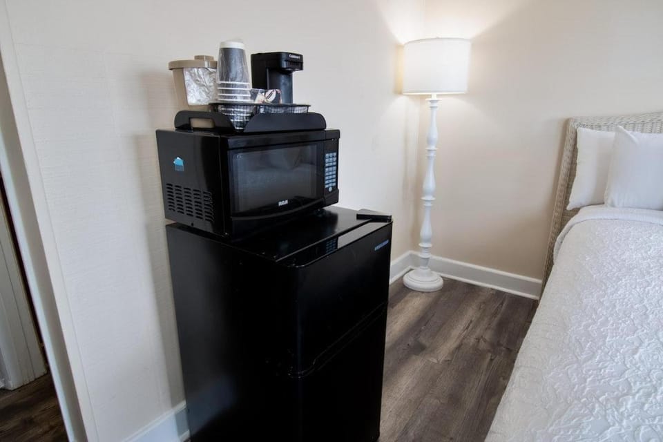 3rd Floor Close to Beach Sleeps 4 Apartment in South Carolina