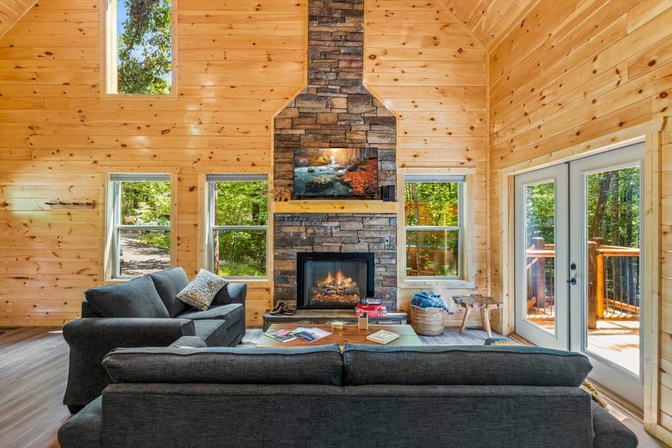 Cozy Cub House in Sevier County