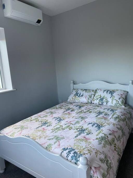 Modern 3 bed country cottage House in Ireland